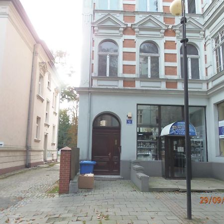 Apartament Kasztanowy Lägenhet Gliwice Exteriör bild