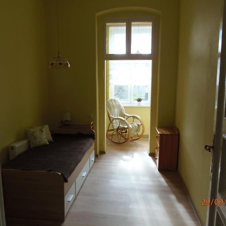 Apartament Kasztanowy Lägenhet Gliwice Exteriör bild