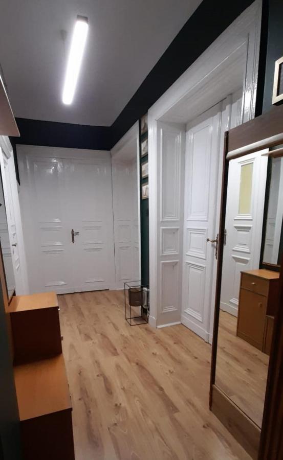 Apartament Kasztanowy Lägenhet Gliwice Exteriör bild