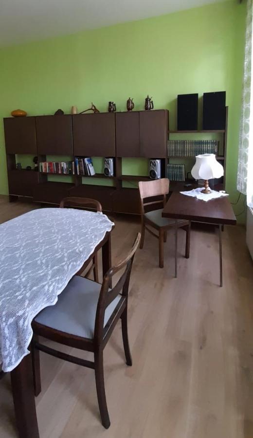 Apartament Kasztanowy Lägenhet Gliwice Exteriör bild
