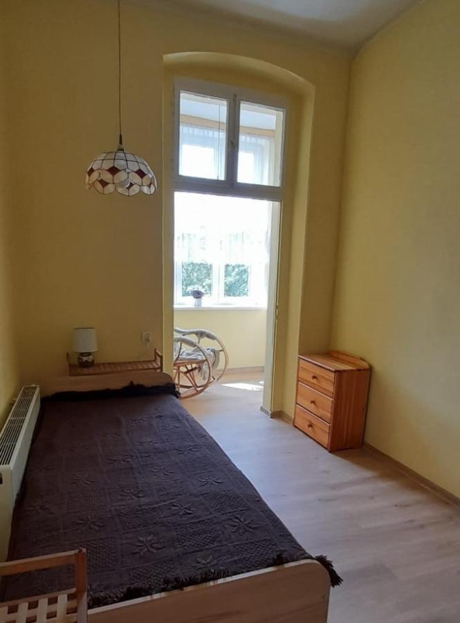 Apartament Kasztanowy Lägenhet Gliwice Exteriör bild