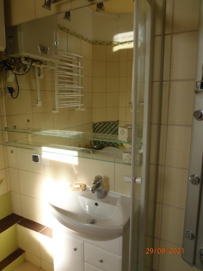 Apartament Kasztanowy Lägenhet Gliwice Exteriör bild